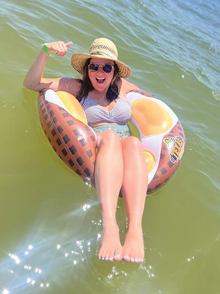 Bread Basket Pool Float
